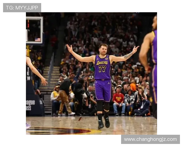 NBA新赛季25大球星评选揭晓谁将荣膺第四分卫的桂冠 NBA新赛季25大球星评选揭晓谁将荣膺第四分卫的桂冠